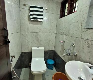 Thiruvananthapuram Hotel | Sivasakthi Inn