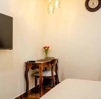 South West House | Sky Nest, Room in Terrace