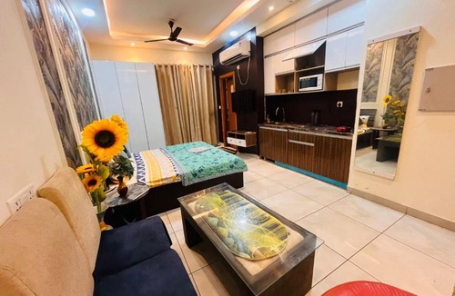 Noida Apartment | Sky studio