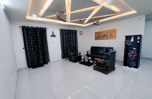 Serilingampally Apartment | Skyline View Suite