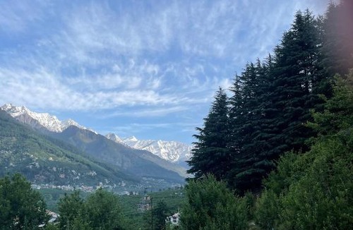 Jagatsukh House | Slojourne, Manali - Stays, Experiences and Events