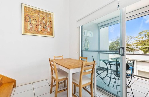 Bellara Apartment | Smooth Sailing -Modern 2 bedroom apartment!
