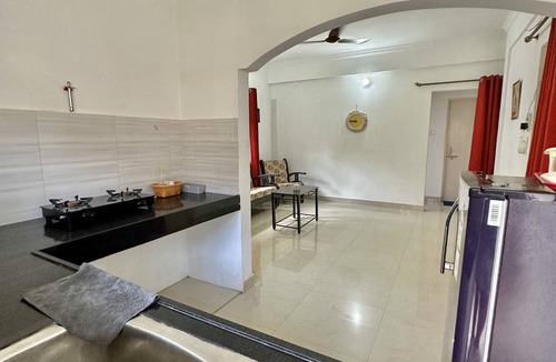 Gauravaddo Apartment | Sober 2 bhk Pet Friendly apartment