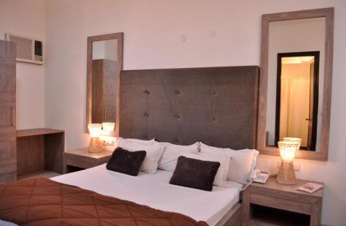 Greater Kailash Hotel | Solo Victoria Hotel
