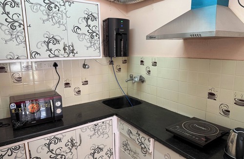 Banashankari Apartment | Soothing 3-bedroom apartment with AC in Bengaluru