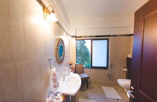 Kurseong Hotel | Sourenee Tea Estate & Boutique Resort