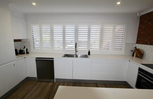 Port Elliot Apartment | Southern Sands Coastal Getaway: Your Front Row Seat to Knight Beach's Horizon