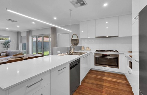 Yokine Apartment | Spacious 3-Bed Home in Leafy Yokine