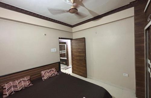 Danapur Apartment | Spacious 3BHK Luxury Stay Patna