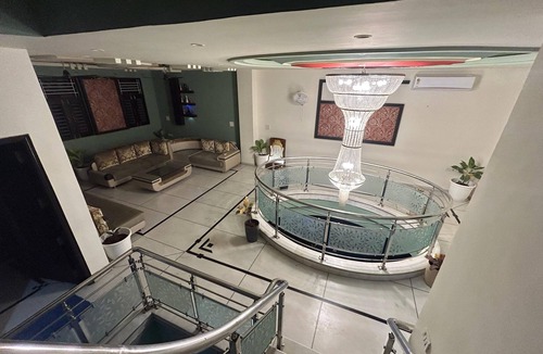 Jaipur District Apartment | Spacious 6-bedroom apartment in gorgeous Jaipur with AC, WiFi