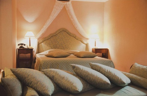 Jodhpur House | Spacious 6-bedroom bungalow with AC in lovely Jodhpur