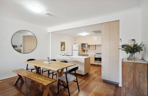 Fremantle Apartment | Spacious, Quiet, Luxury 2BR Apartment in the Heart of Fremantle