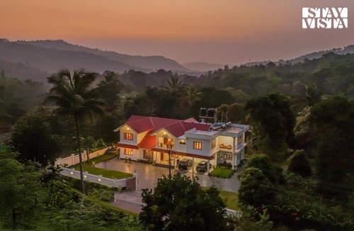 Bison Valley Villa | Spice Notes - Bison Valley by VEO, StayVista - 5BHK Mountain-View Villa with Bonfire
