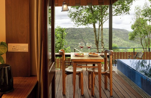 Udumbanchola Hotel | Spice Tree Munnar