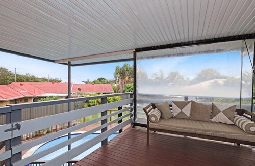 Woorim House | Splash and Relax on Fairway