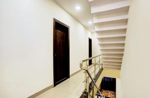 Dewas Hotel | SPOT ON Hotel Shree Ji