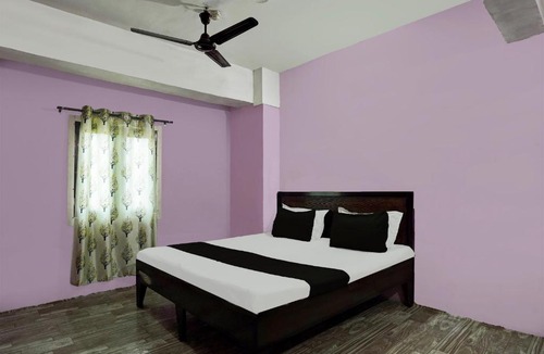Rudrapur Hotel | SPOT ON MR Guest House