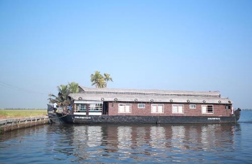 Kumarakom Boat Rental | Sreekrishna Houseboat