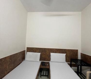 Gandhi Nagar Hotel | Sri Durgamba Lodge