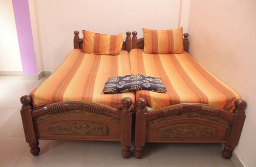 Katpadi Hotel | Srivari Premium Homestay