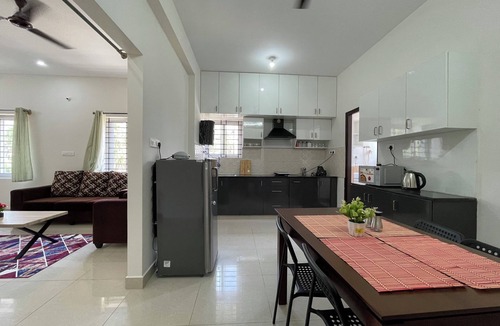 Agara Apartment | SSN HomeStays in Bangalore Near La Casa