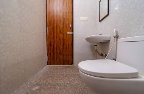 Bommayapalayam Hotel | Starlite Hotels
