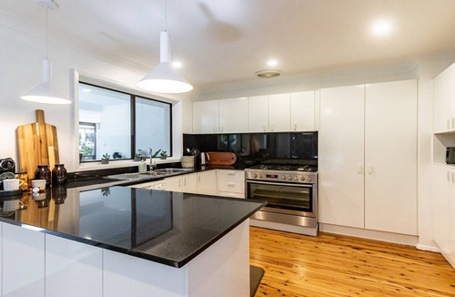 Pearl Beach House | Stay 3 nights, pay 2 this Winter*