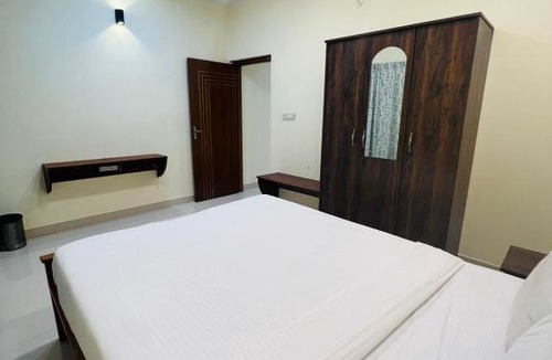 Hennur Apartment | Stay For Uptu 6-8 Guest in a 2BHK near Hennur Airport Road