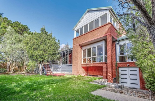 Leopold House | StayAU Gorgeous 5BR Pet Friendly Home near Geelong
