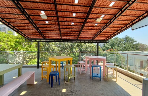 Sathya Sai Layout House | STAYCATION: A cozy room in a Bnb surrounded by lush greenery
