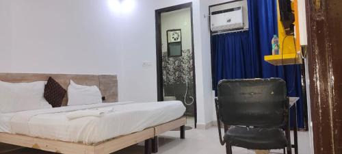 South West Hotel | Staylo Pink Residency