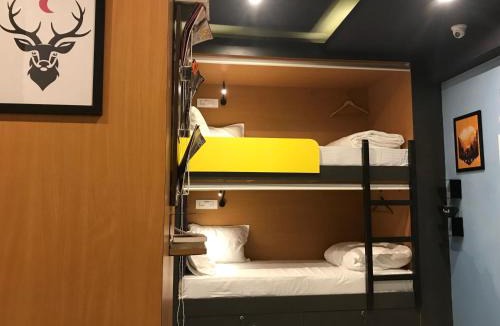 Andheri West Hostel | Stayvilla Hostel