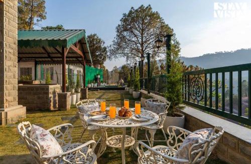 Kasauli Villa | StayVista at Cas Mir 4BHK Private Pool Villa, 5 km away from Mall road in Kasauli