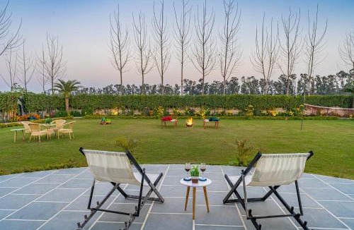 Karnal Villa | StayVista at Colour Bloom - 2 BR Pet Friendly Villa in Delhi Haryana with Swimming Pool