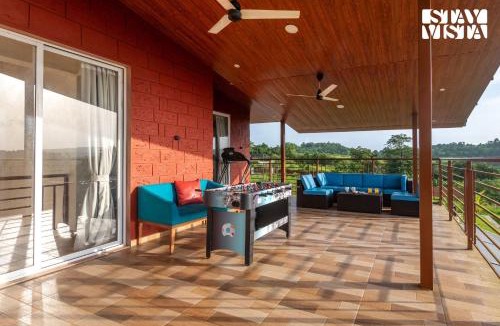 Uddar Villa | StayVista at Ravendell with Pool and Lawn