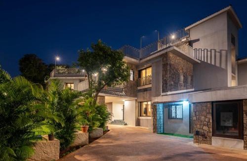 Kune Village Villa | StayVista at Seraphim Peak with Pool & Views