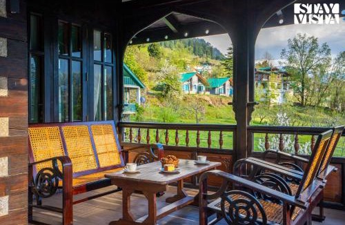 Vashist Villa | StayVista at Snowdrop House - 5BR Pet Friendly Villa on Main Highway Manali