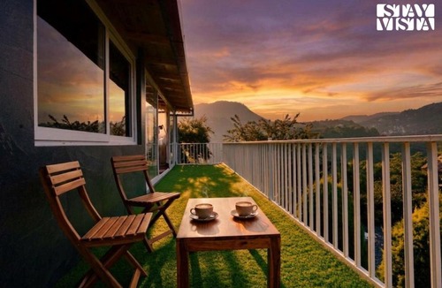 Bhimtal Villa | StayVista at The Himalayan Escapes with BBQ and Bonfire