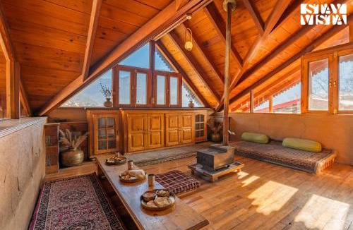 Mohal Villa | StayVista at The Manor with Mountain View & Fireplace