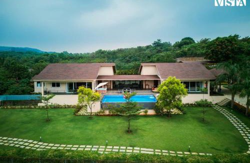 Lonavala Villa | StayVista's The Tavern At Canary Farms - Mountain-View Luxury Mansion with Infinity Pool & Games Zone