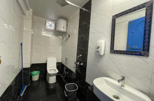 Gulab Sagar Hostel | Storica Stays