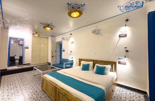 Gulab Sagar Hostel | Storica Stays
