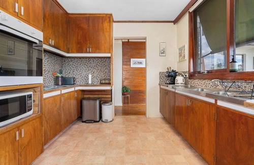 Mount Clear House | Studio 74 A Spacious Nostalgic Country Retreat