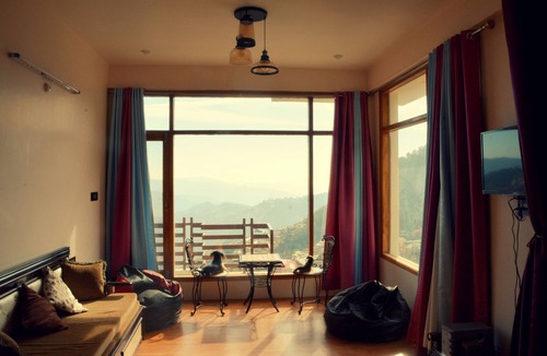 Sanjauli Apartment | Studio apartment with stunning views