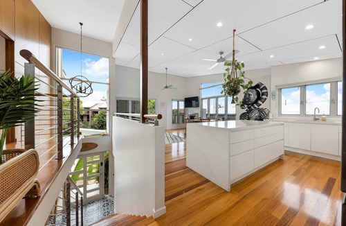 Alexandra Headland House | Stunning Alex Heads Beach House - Dog Friendly