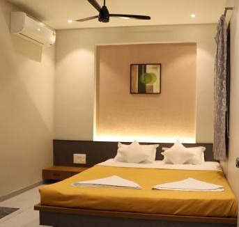 Kolhapur Apartment | Sumadhu Homes -Family Homestay