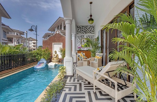 Arpora Villa | SUMMERVILLE - 3BHK LUXURY POOL VILLA WITH ELEVATOR AND GARDEN - NORTH GOA