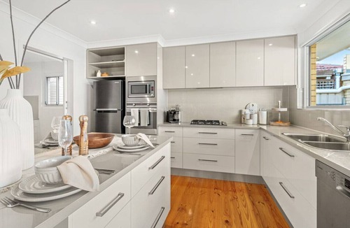 West Beach House | Sun & Salt West Beach - Family Beachside Comfort