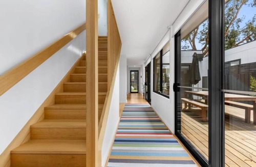 Barwon Heads House | Sundrenched Barwon Heads, Pet friendly.