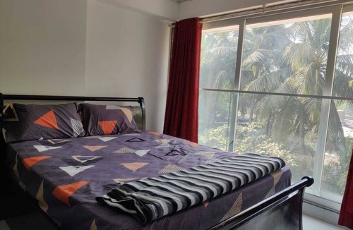 Santacruz East Apartment | Sunny & Airy 4 Bedroom condo apartment